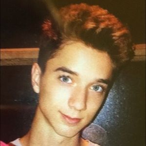 Meet your Posher, Cameron